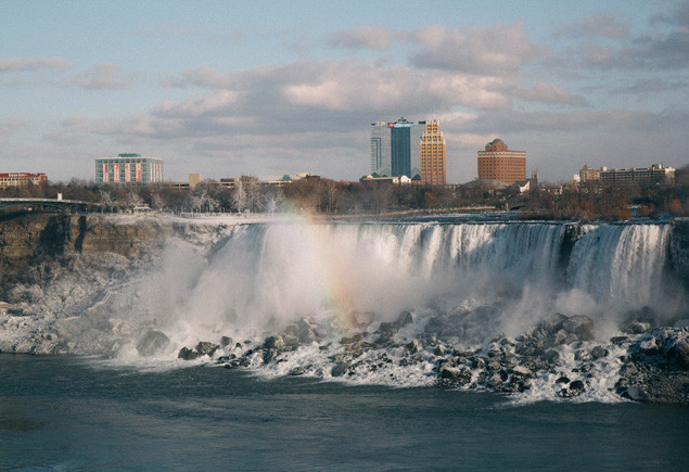 Niagara-Falls-Canada-NYE-2015-5
