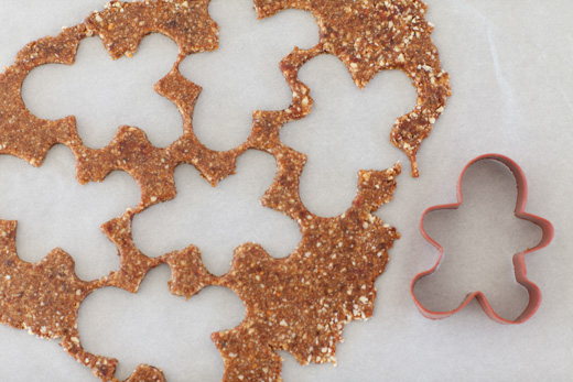 Raw-Gingerbread-Man-Cookies-6