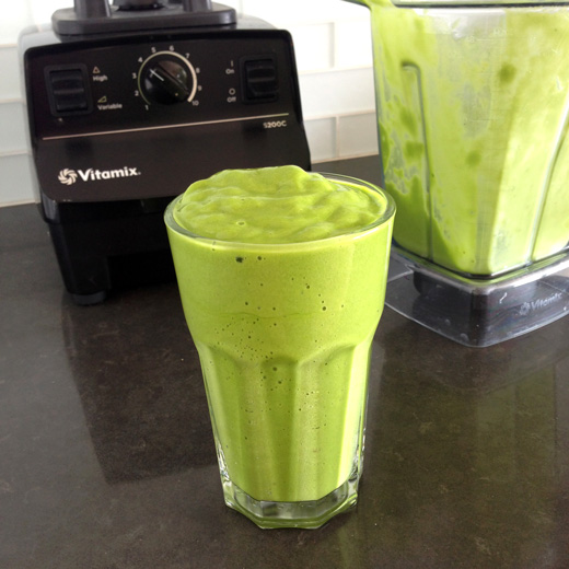 Whole-Foods-Copycat-Tropical-Green-Smoothie-3