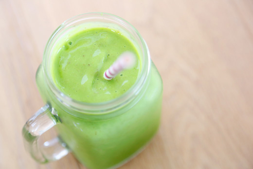 soymilk-and-flaxseed-green-smoothie-4
