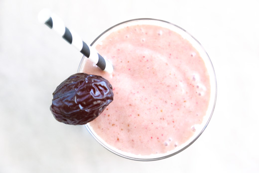 Peanut-Butter-and-Jelly-Medjool-Date-Smoothie-2
