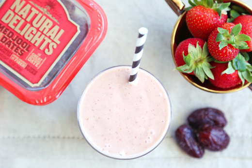 Peanut-Butter-and-Jelly-Medjool-Date-Smoothie-4