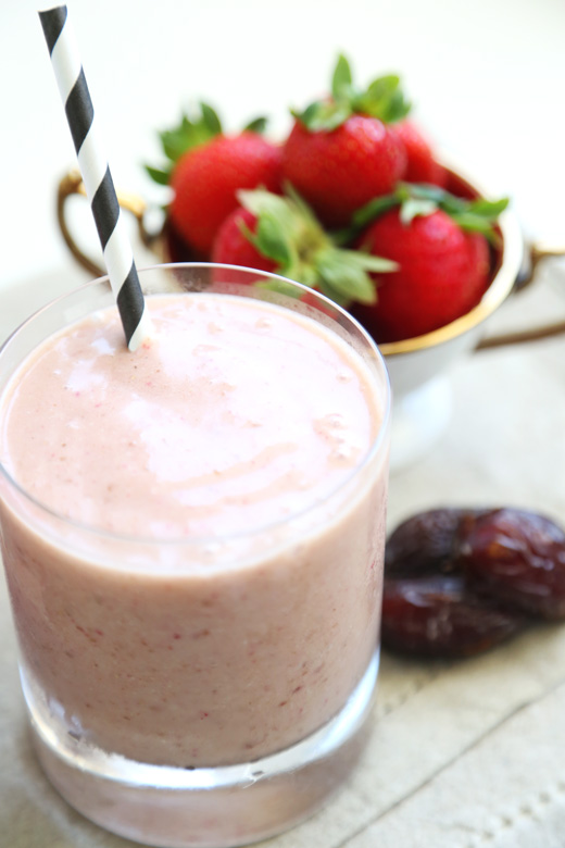 Peanut-Butter-and-Jelly-Medjool-Date-Smoothie-5
