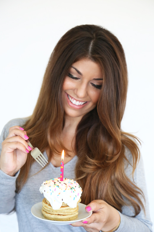 Birthday-Cake-Batter-Protein-Pancakes-4