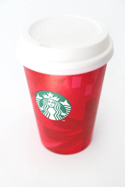 Starbucks-Holiday-Red-Cup-Christmas-Lights-DIY-1