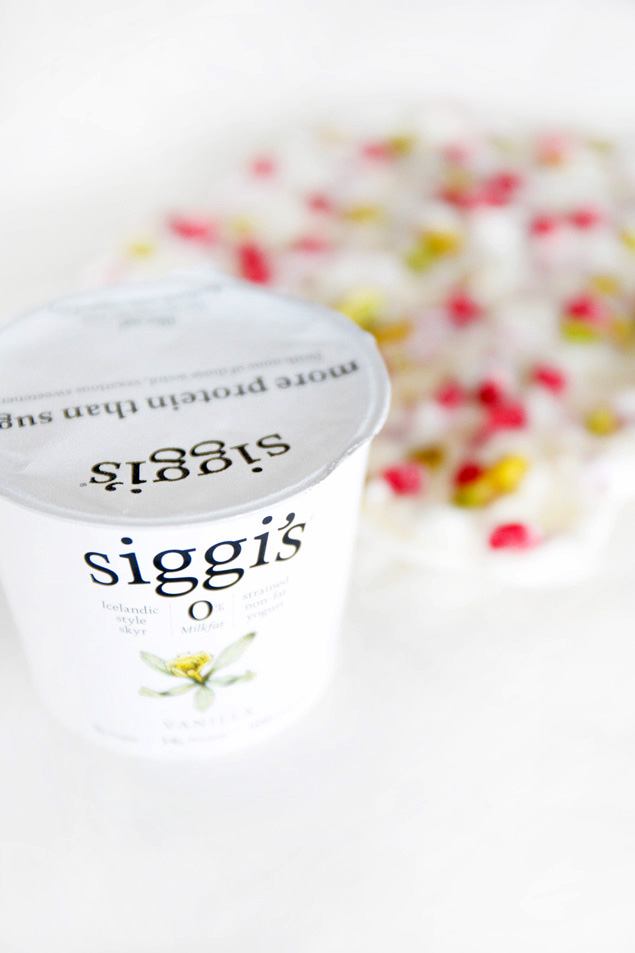 Siggis-Icelandic-Yogurt-Breakfast-Bark-1