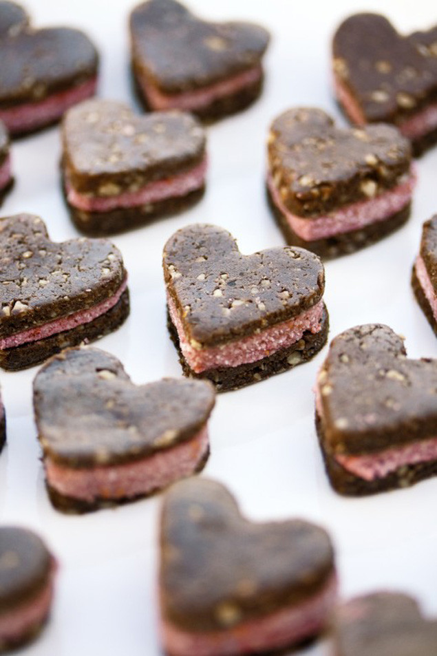Medjool-Date-Valentines-Day-Cookie-Sandwiches