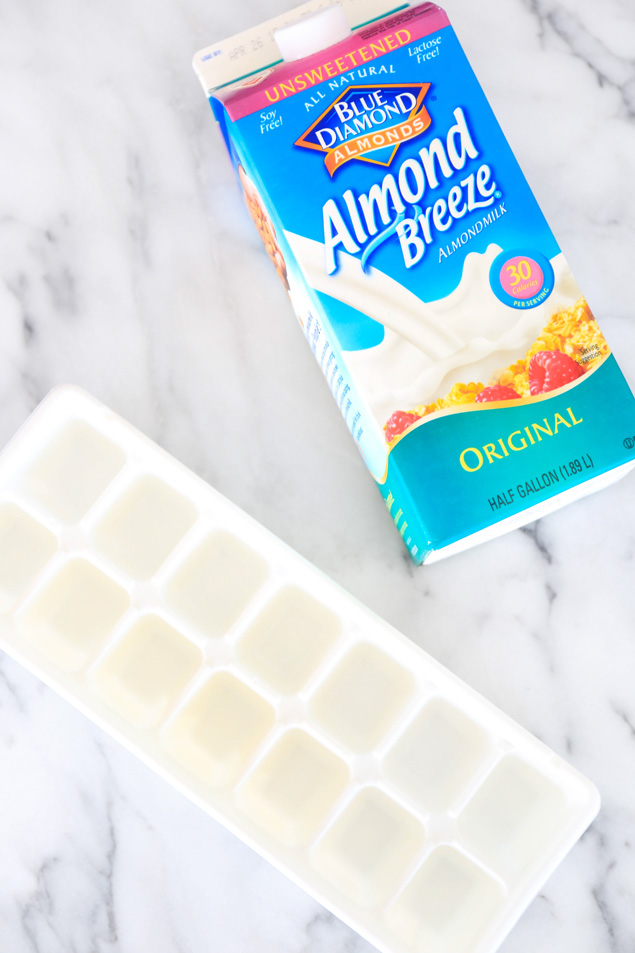 Almond-Milk-Ice-Cubes-for-Thick-Smoothie-1