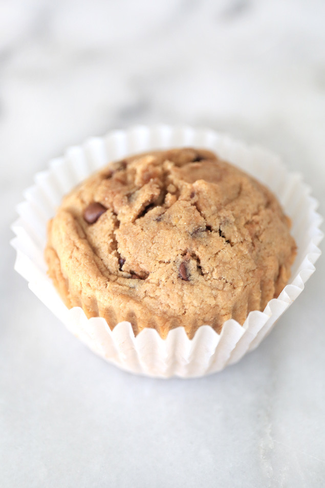 Single-Serving-Chocolate-Chip-Muffin-5
