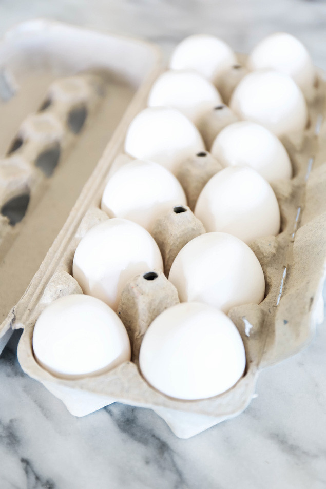 How-To-Hard-Boil-Eggs-In-The-Oven-1