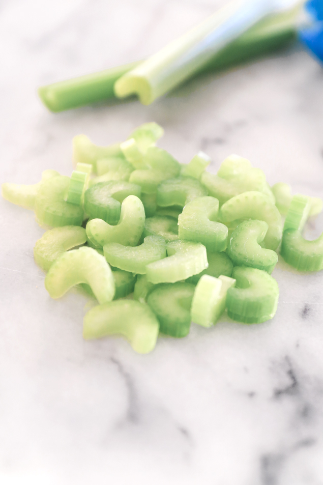 Dole-Premium-Celery-Hearts-Less-Stringy-Celery-Cashew-Ginger-Brown-Rice-Bowl-1